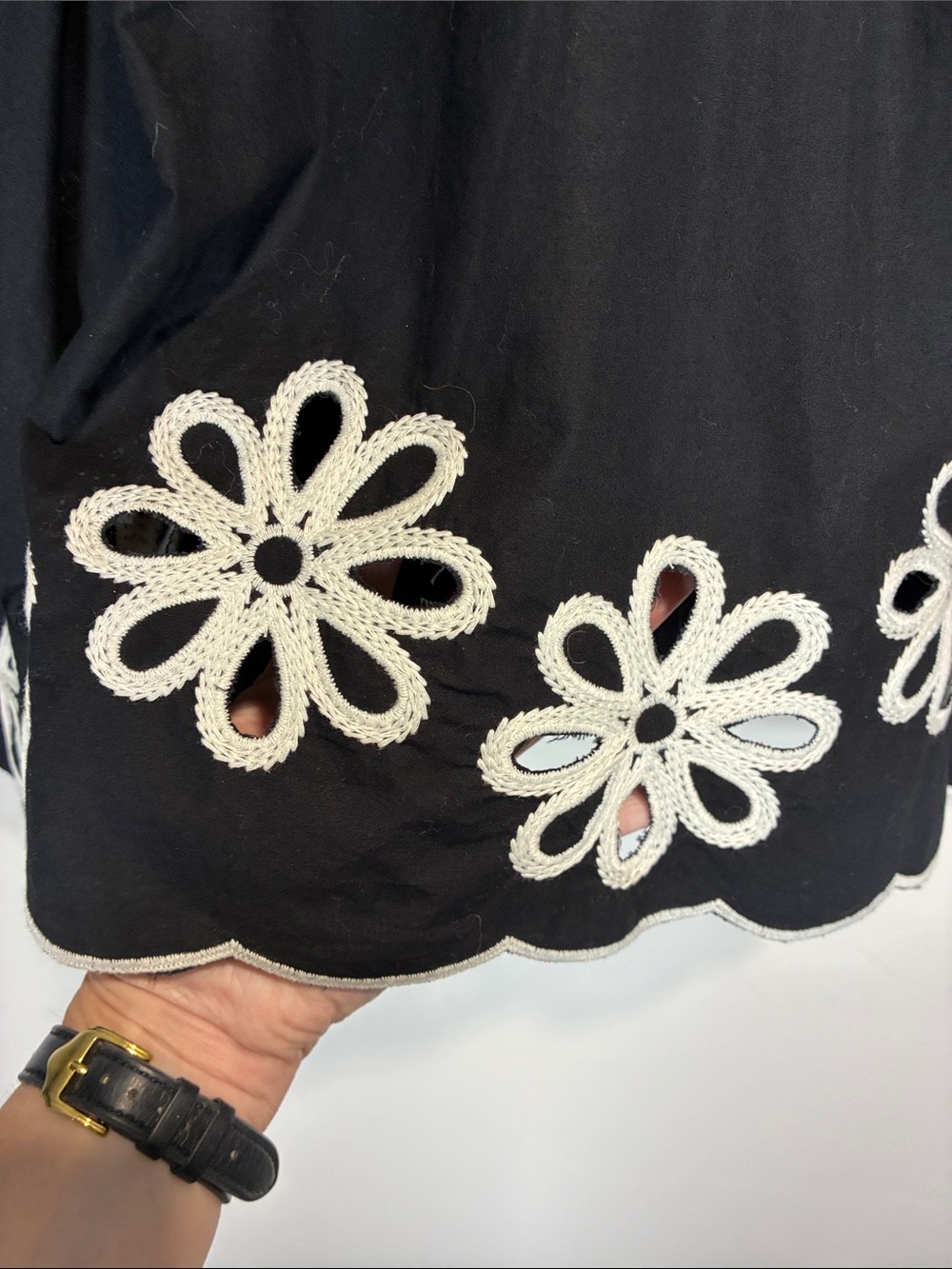 H&M Black Embroidered Eyelet Floral Puff Sleeve Crop Top Medium NWT - Picture 5 of 11